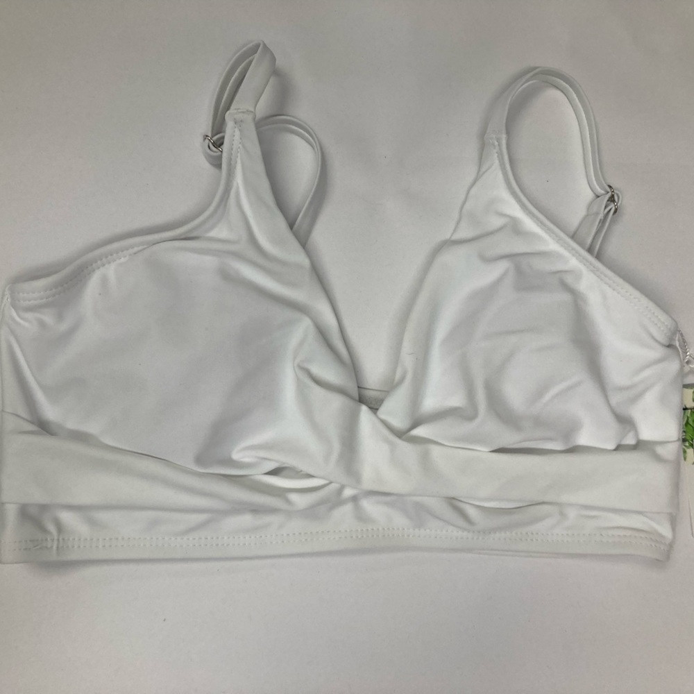 Fashion classic collection bikini top white medium new with tags